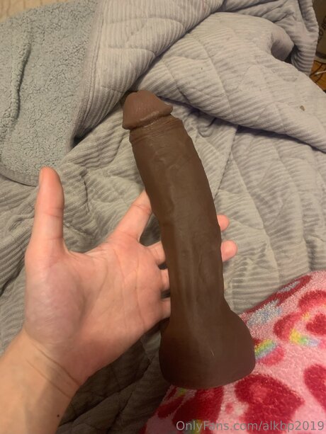 Naakte gelekte OnlyFans-foto van Alkbp2019