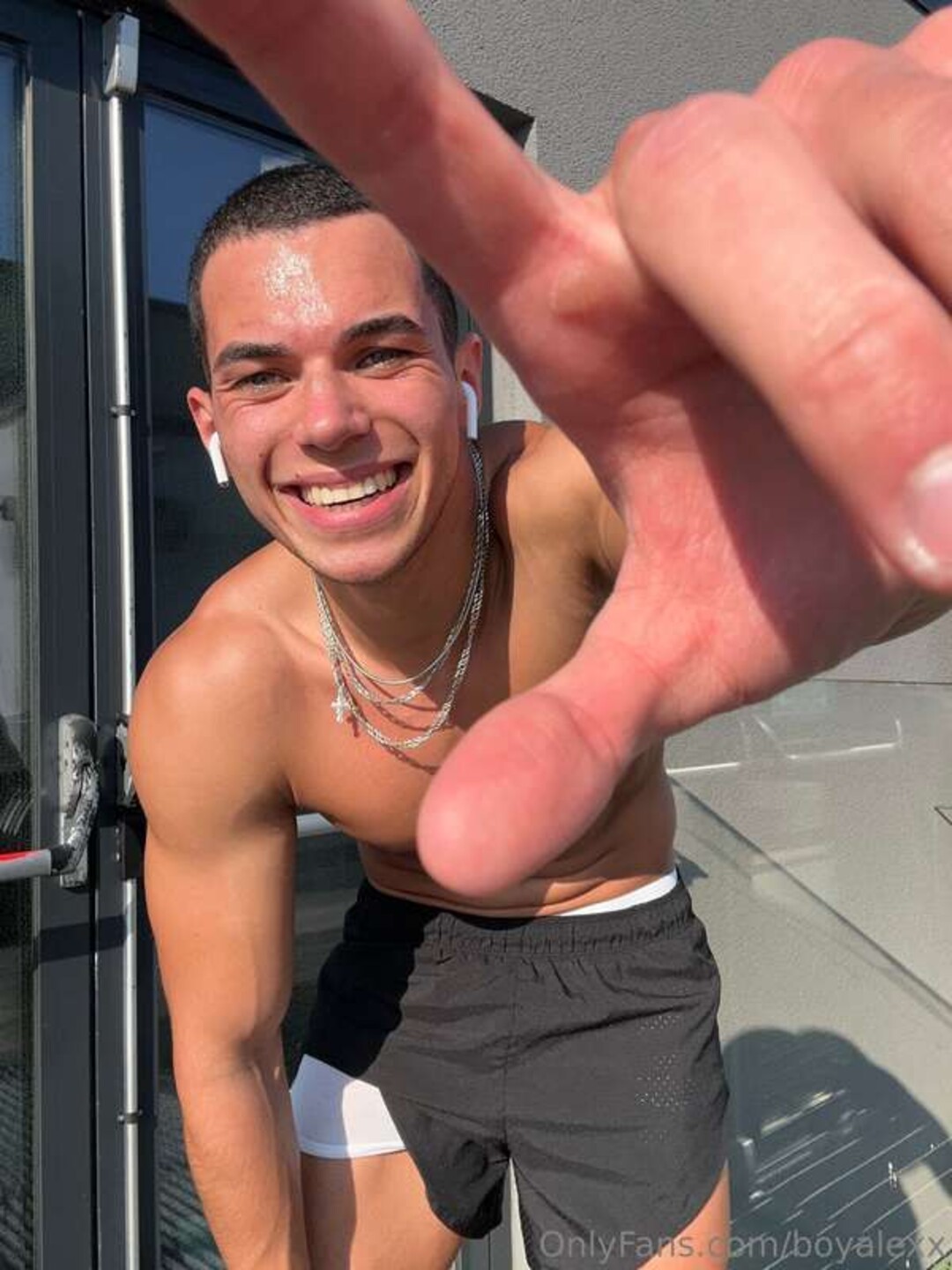 Naakte gelekte OnlyFans-foto van Boyalexx #1021