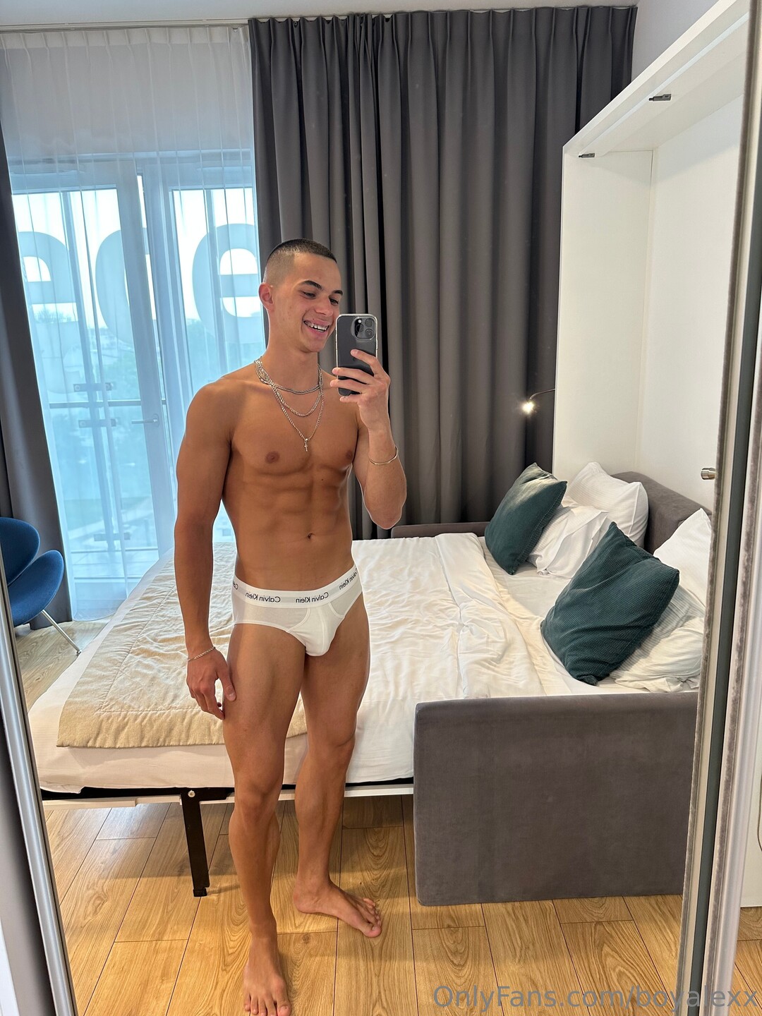 Naakte gelekte OnlyFans-foto van Boyalexx #1045