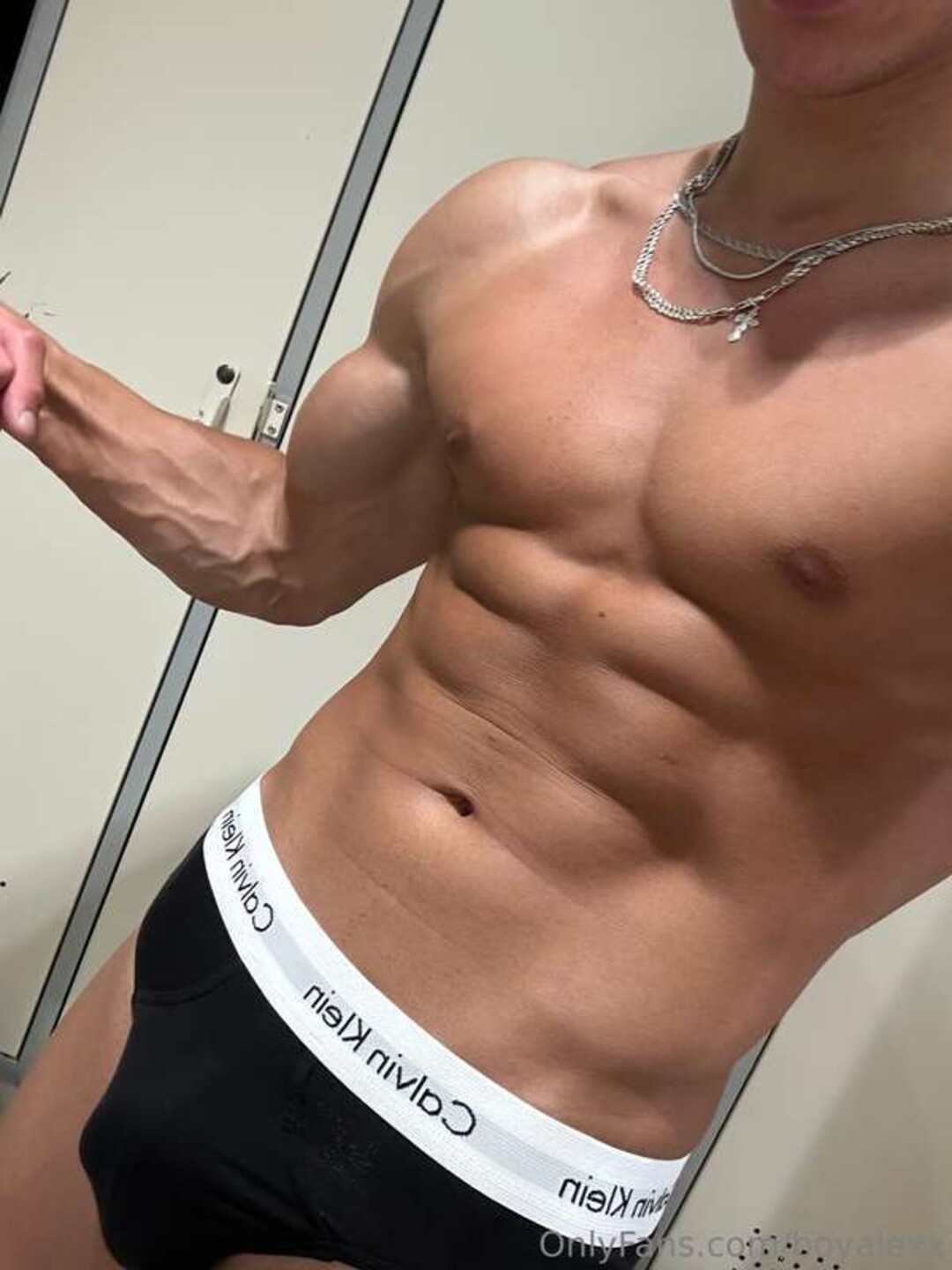 Naakte gelekte OnlyFans-foto van Boyalexx #1183