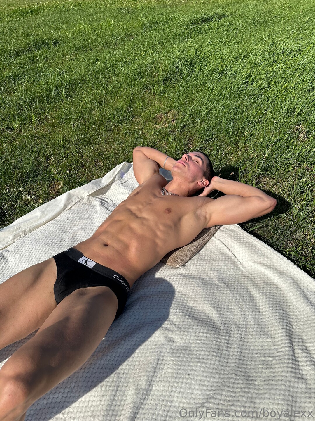 Naakte gelekte OnlyFans-foto van Boyalexx #1256