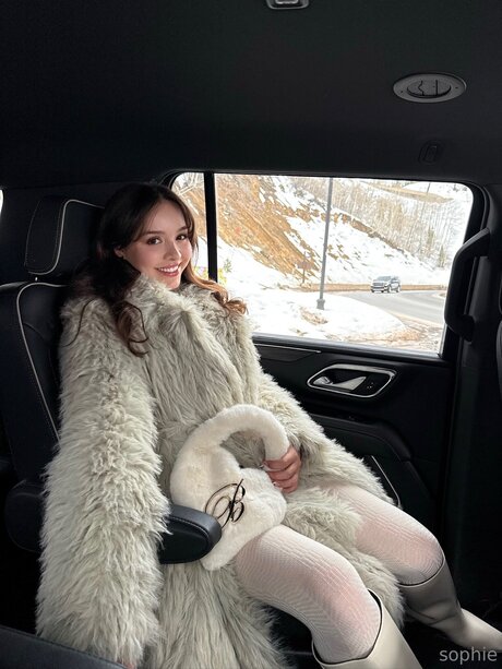 Naakte gelekte OnlyFans-foto van Sophiemudd