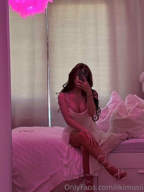 Naakte gelekte OnlyFans-foto van Iikimusi