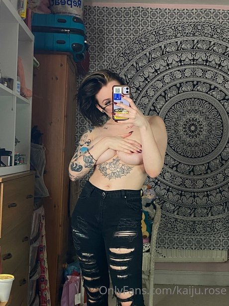Kaiju_rose
