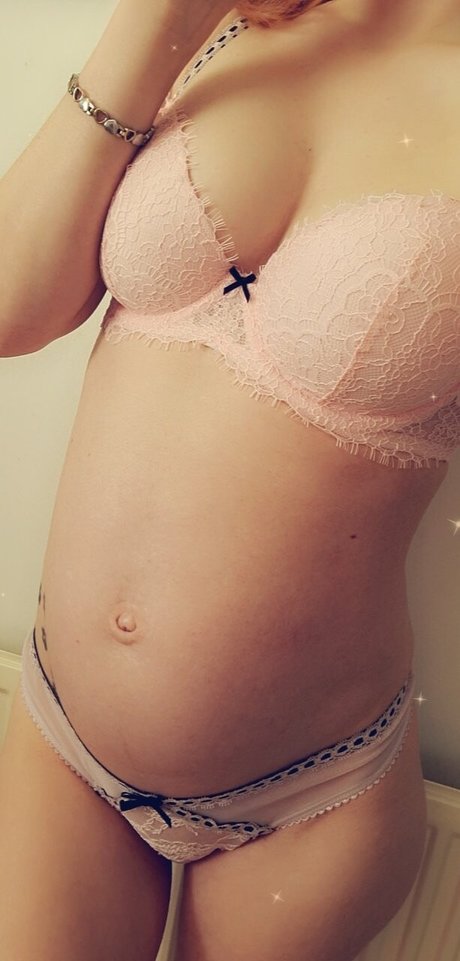 Naakte gelekte OnlyFans-foto van Autumn Wolf