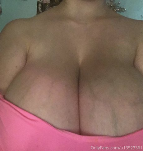 Naakte gelekte OnlyFans-foto van Chloe Rose