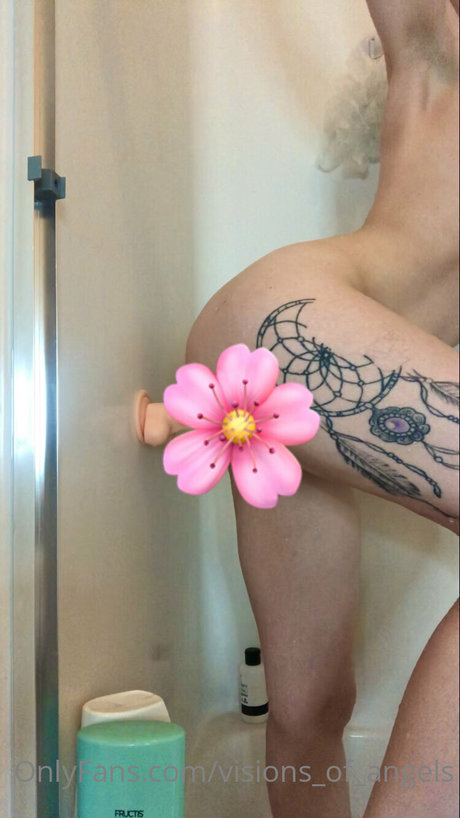 Naakte gelekte OnlyFans-foto van Angel Marie