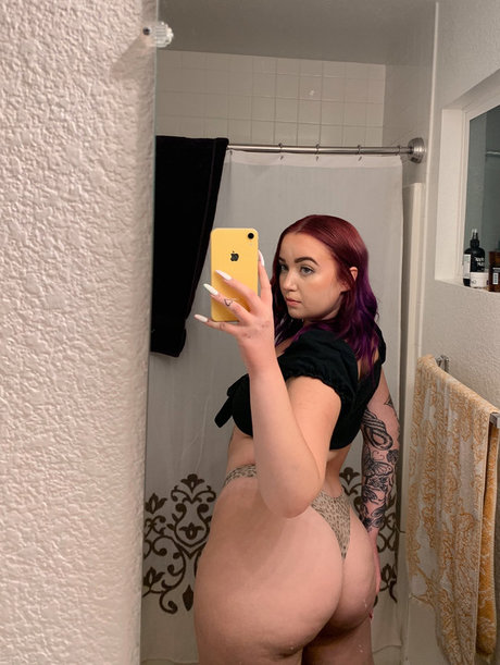 Naakte gelekte OnlyFans-foto van Blgcitydes