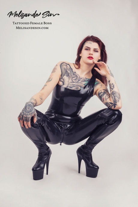 Naakte gelekte OnlyFans-foto van Melisande Sin