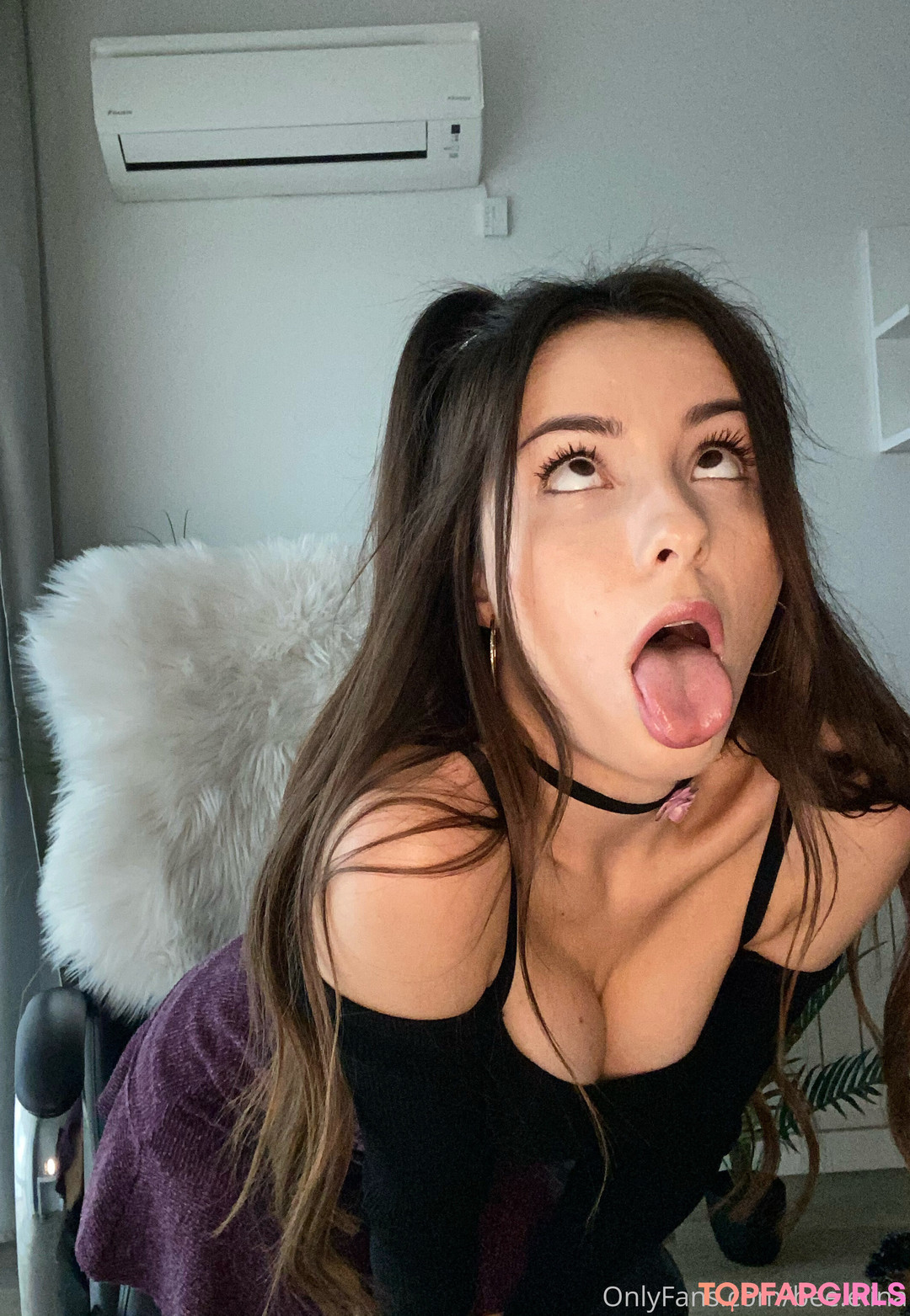 Naakte gelekte OnlyFans-foto van Elina #69 Naakte gelekte OnlyFans-foto van Elina #69