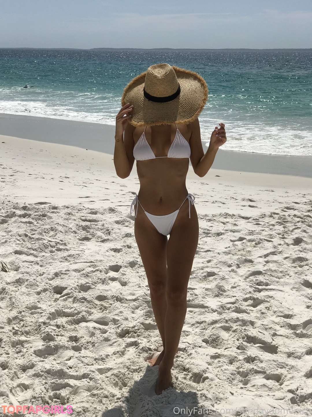 Naakte gelekte OnlyFans-foto van Domenica Calarco #94 Naakte gelekte OnlyFans-foto van Domenica Calarco #94