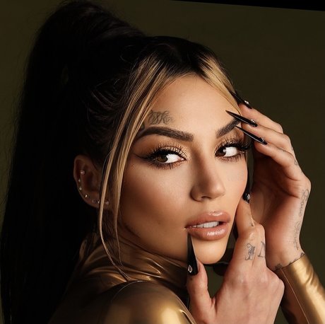 Ana Buhr Buldrini