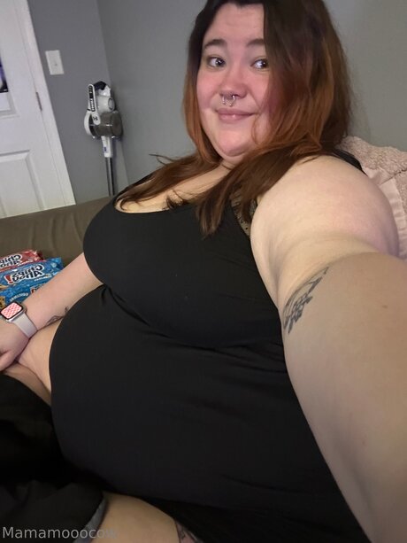 Naakte gelekte OnlyFans-foto van Mamamooocow