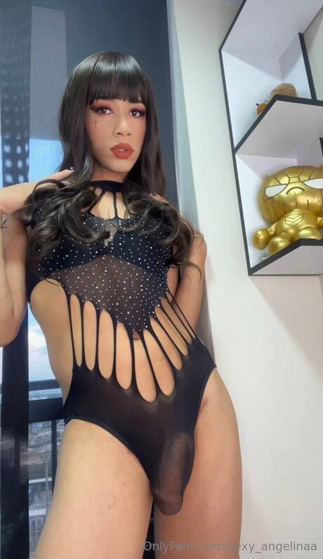 Sexy Angelinaa