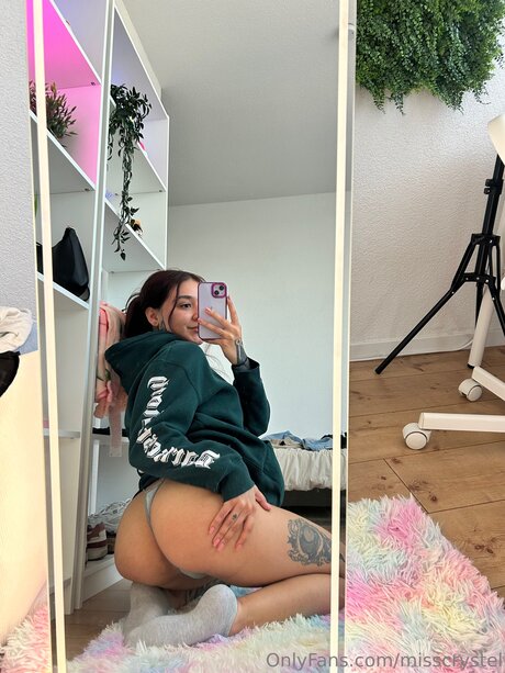 Misscrystel