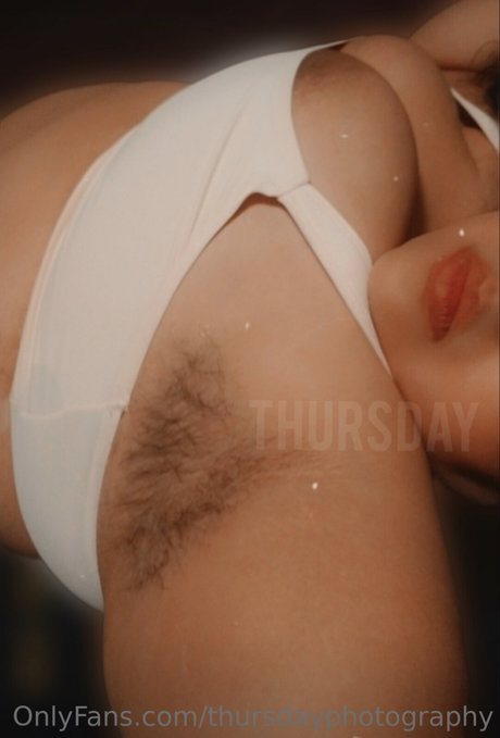 Naakte gelekte OnlyFans-foto van Headlessthurs