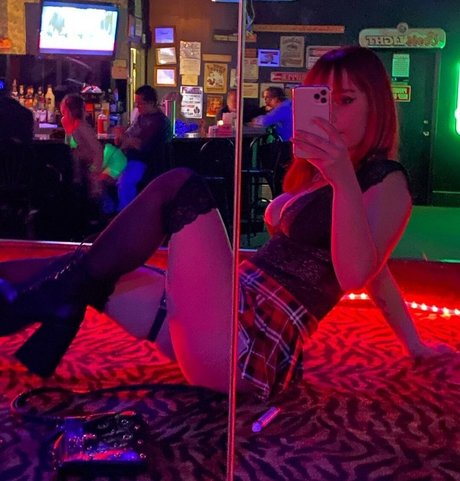 Gothicbratgf