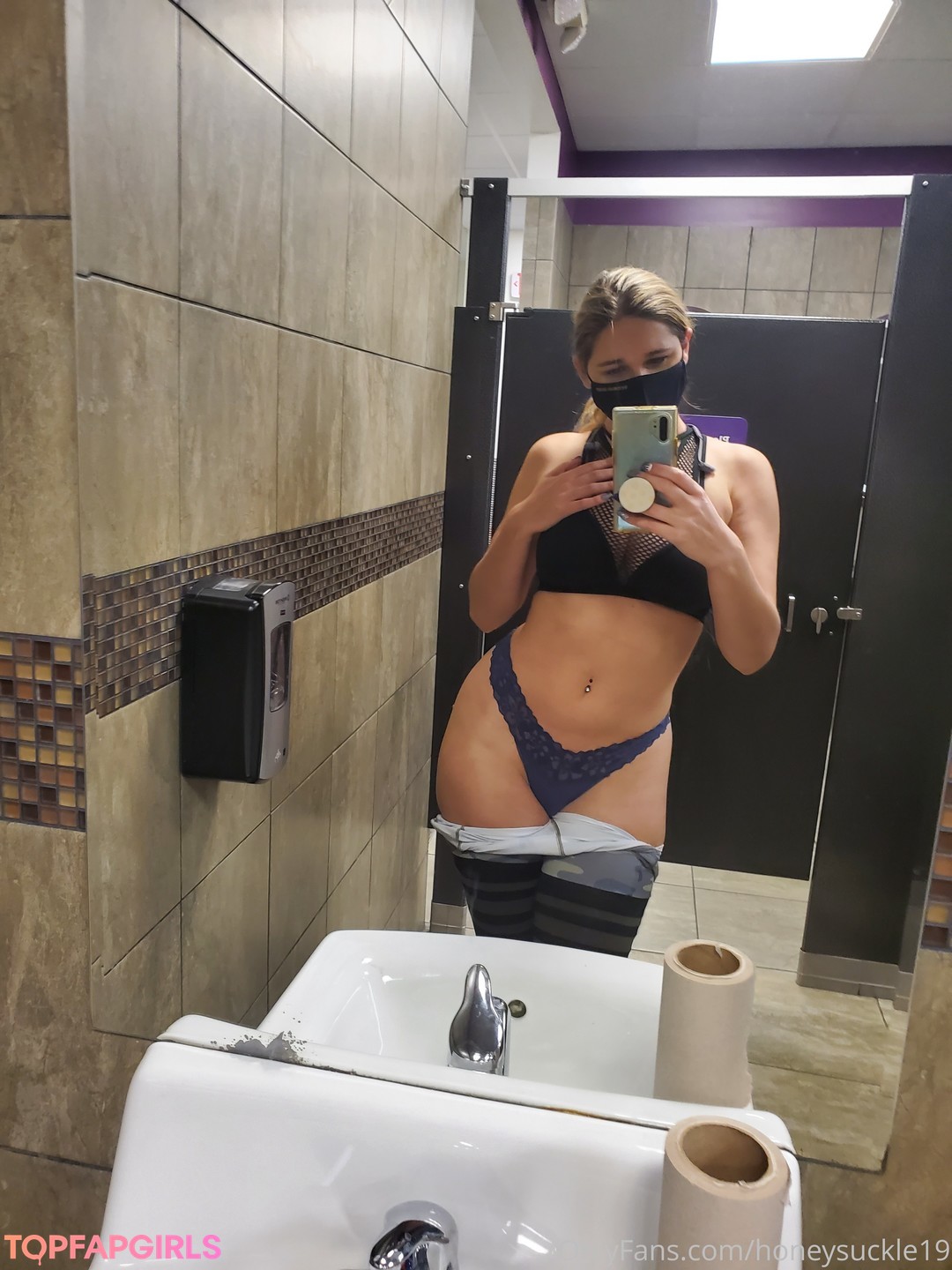 Naakte gelekte OnlyFans-foto van Honey #193 Naakte gelekte OnlyFans-foto van Honey #193