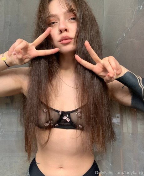 Naakte gelekte OnlyFans-foto van Jadie The Baddie