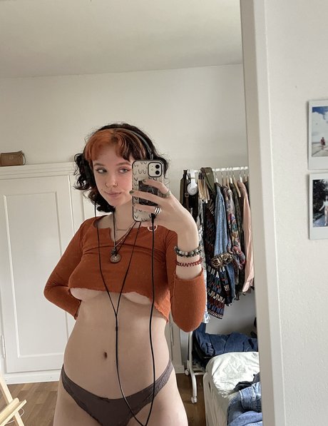 Naakte gelekte OnlyFans-foto van Oatmilk6374