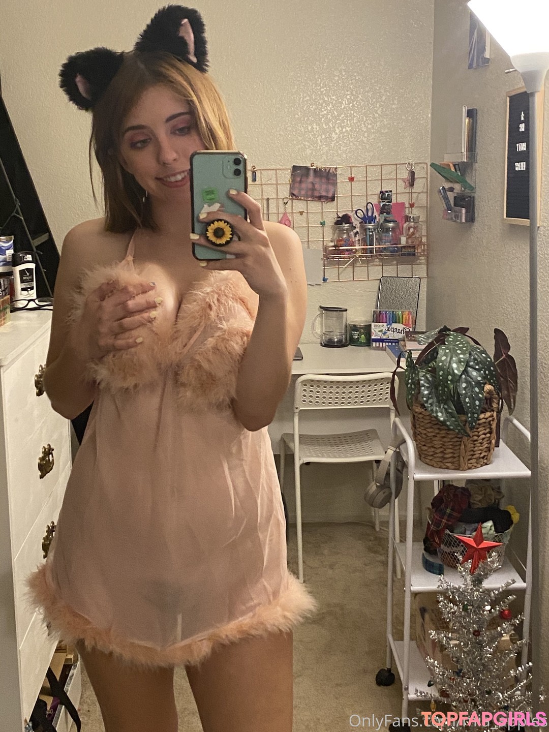 Naakte gelekte OnlyFans-foto van Ben Shapiro #13 Naakte gelekte OnlyFans-foto van Ben Shapiro #13