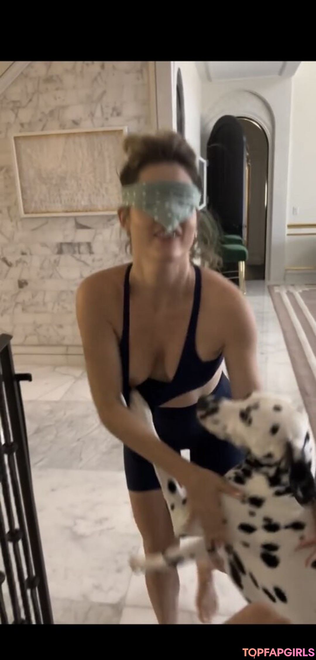 Naakte gelekte OnlyFans-foto van Amanda Cerny #1092