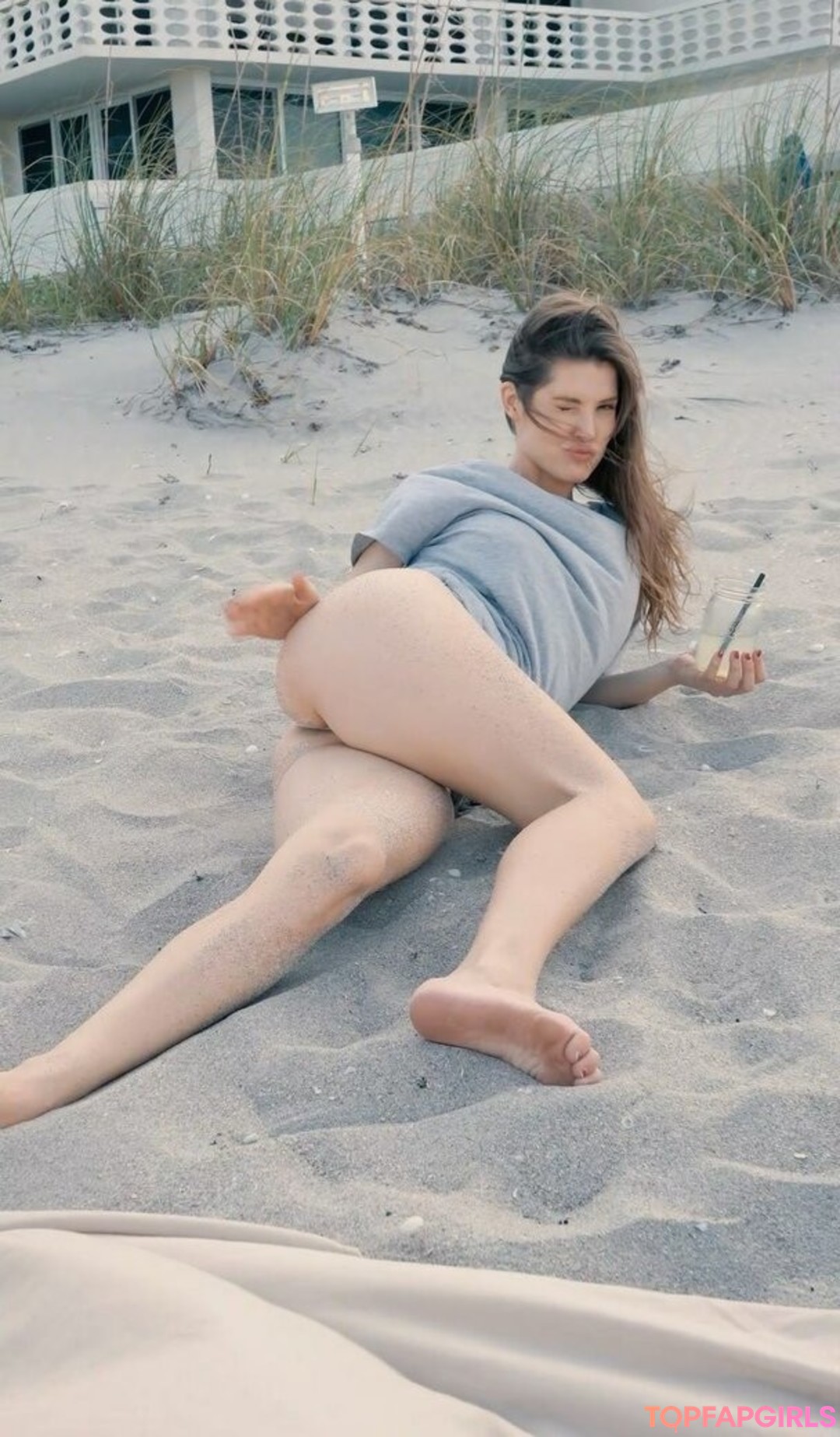Naakte gelekte OnlyFans-foto van Amanda Cerny #1334