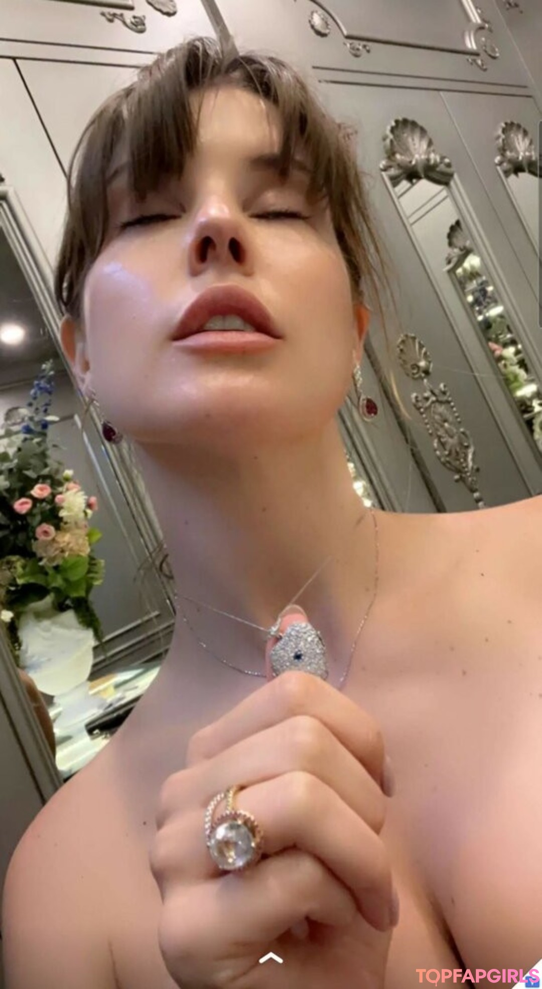 Naakte gelekte OnlyFans-foto van Amanda Cerny #1739
