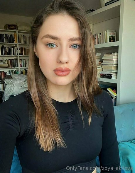 Zoya_akilova