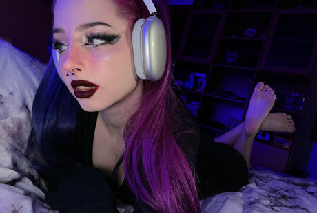 Naakte gelekte OnlyFans-foto van Eva Cappellini