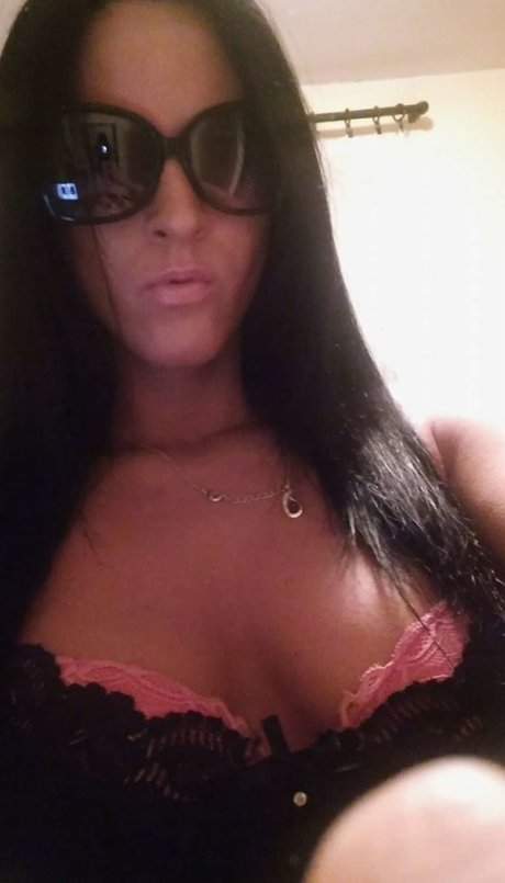 Naakte gelekte OnlyFans-foto van Zrenjanin