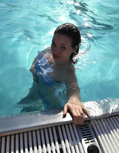 Naakte gelekte OnlyFans-foto van Zuzaninka1