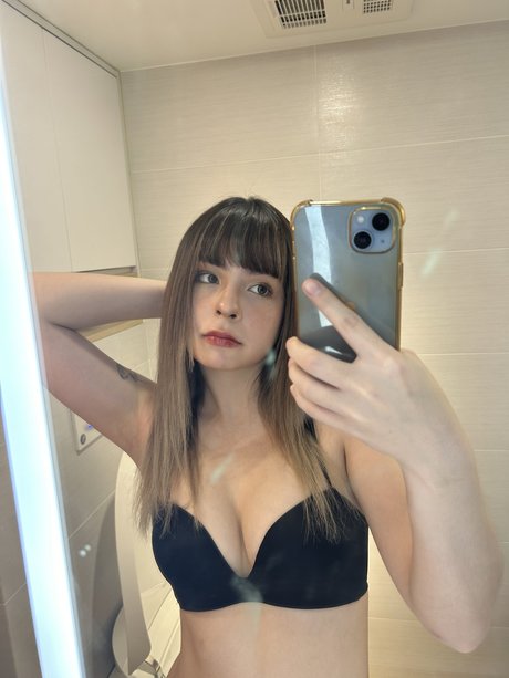Laetitia442299