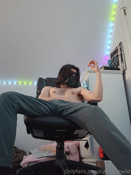 Naakte gelekte OnlyFans-foto van Kylegonewild