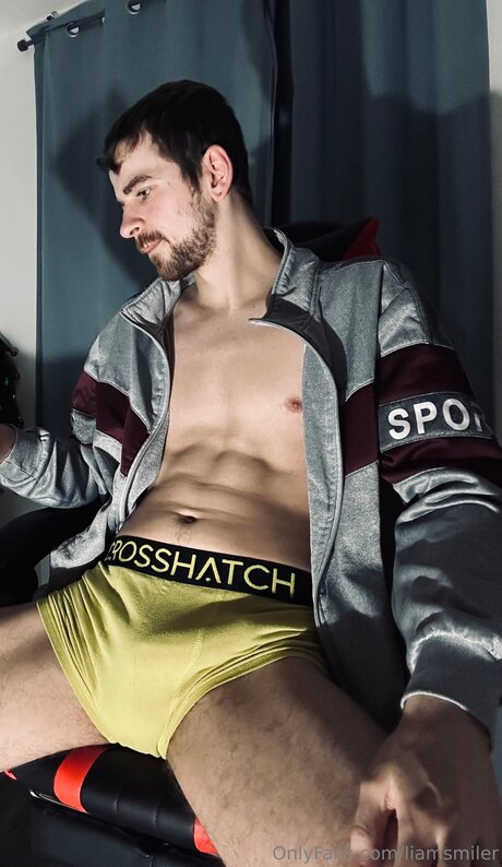 Naakte gelekte OnlyFans-foto van Liamsmiler