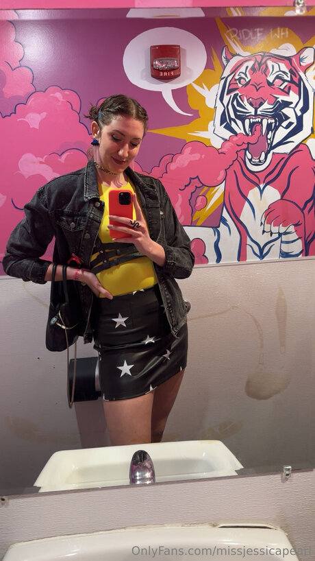 Naakte gelekte OnlyFans-foto van Missjessicapearl