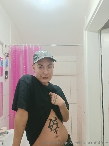 Alexbitchcraft4free