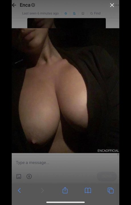 Naakte gelekte OnlyFans-foto van Encaofficial Enca Haxhia