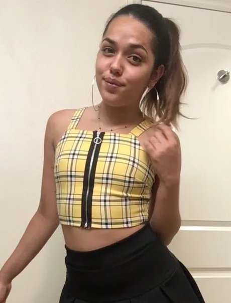 Naakte gelekte OnlyFans-foto van Esperanza Del Horno