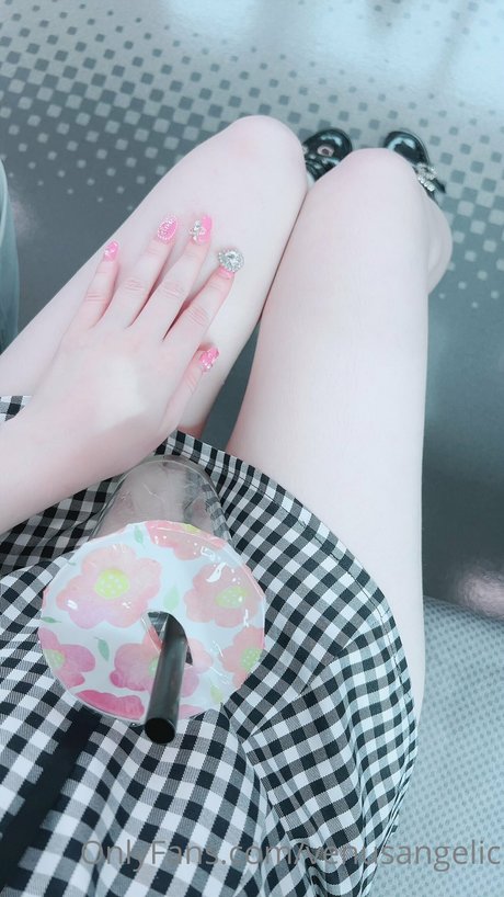 Naakte gelekte OnlyFans-foto van Venus Angelic
