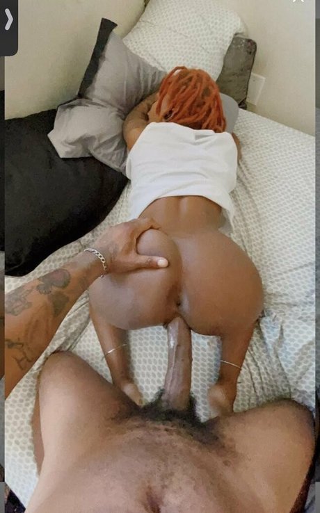 Naakte gelekte OnlyFans-foto van Zolarmoon