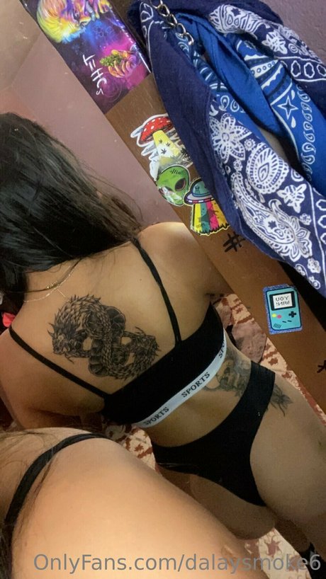 Naakte gelekte OnlyFans-foto van Dalaysmoke6