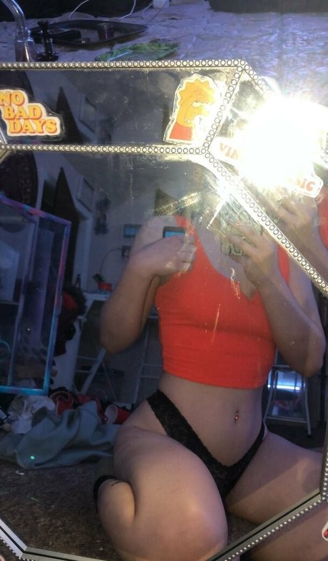 Naakte gelekte OnlyFans-foto van Indicaorsativa