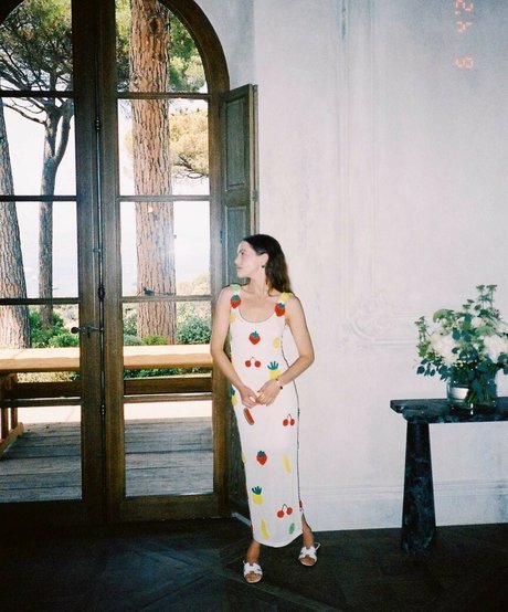 Zoey Deutch