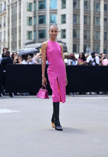 Naakte gelekte OnlyFans-foto van Zoe Saldana