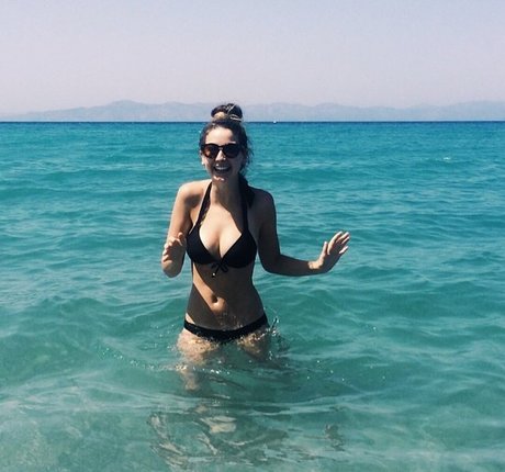 Zoe Sugg