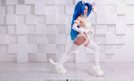 Zoe Volf Cosplay