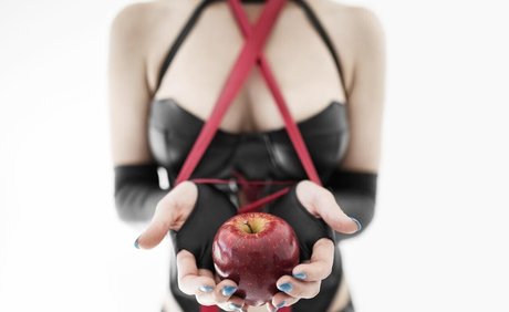 Zoe Volf Cosplay