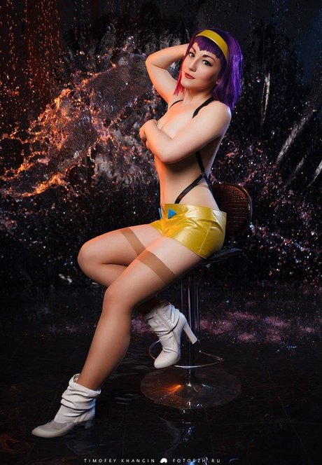 Zoe Volf Cosplay