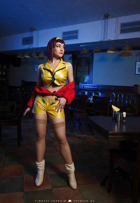 Zoe Volf Cosplay